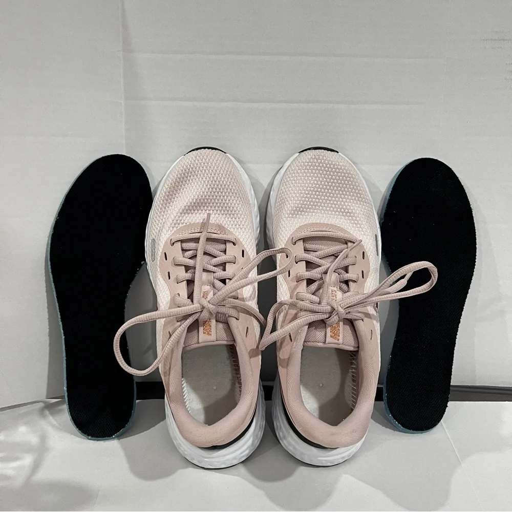 Nike Running Revolution 5 Pink Blush Gold Sneakers Size 6.5 Slip-On Lightweight